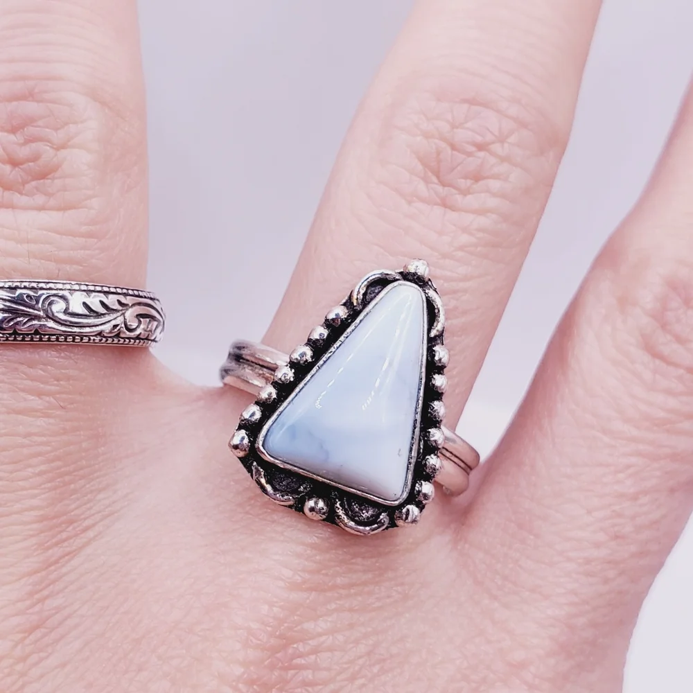 Genuine Triangle Bezel Set Blue Owyee Opal 925 Sterling Silver Vintage Ring
